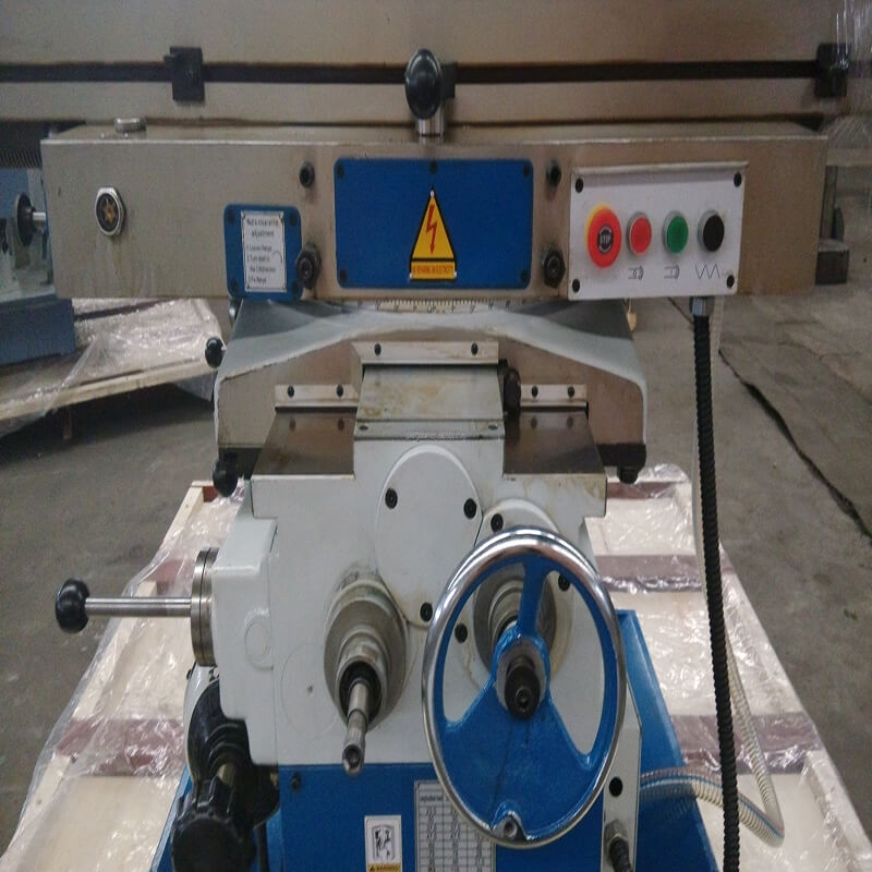 High Accuracy Vertical Milling Machine