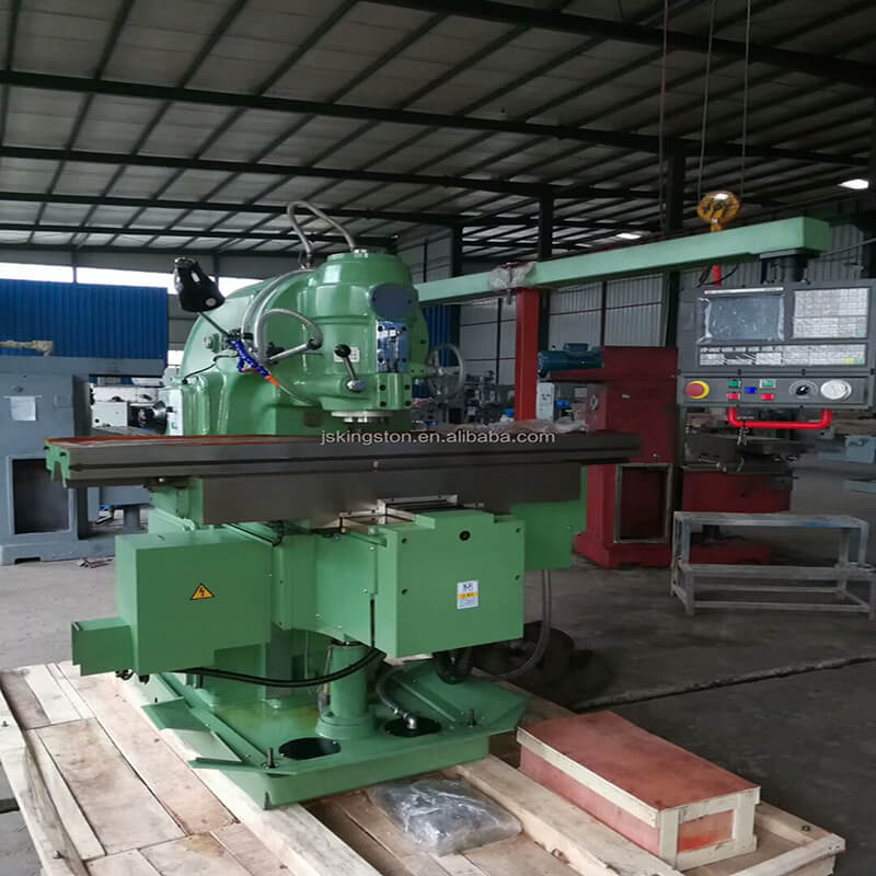 small footprint universal milling machine