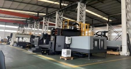 ماكينة التفريز ذات الجسر CNC: الميزات الهيكلية، والمزايا الأساسية، وتطبيقات المعالجة